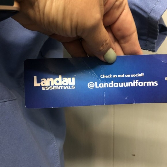 Landau Essentials Unisex Relaxed Fit 1-Pocket V-Neck Scrub Top 7502 TMD Blue - Picture 3 of 12